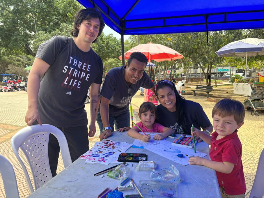 El patrimonio se vive en los parques, niños y niñas de Bucaramanga redescubren su ciudad con arte y memoria