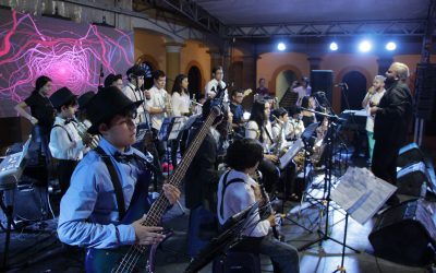 Más de 60 artistas EMA en pantalla interpretan “Colombia tierra querida”