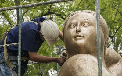 Se inicia la restauración de la escultura ‘Mujer de Pie Desnuda’ en el Parque San Pio