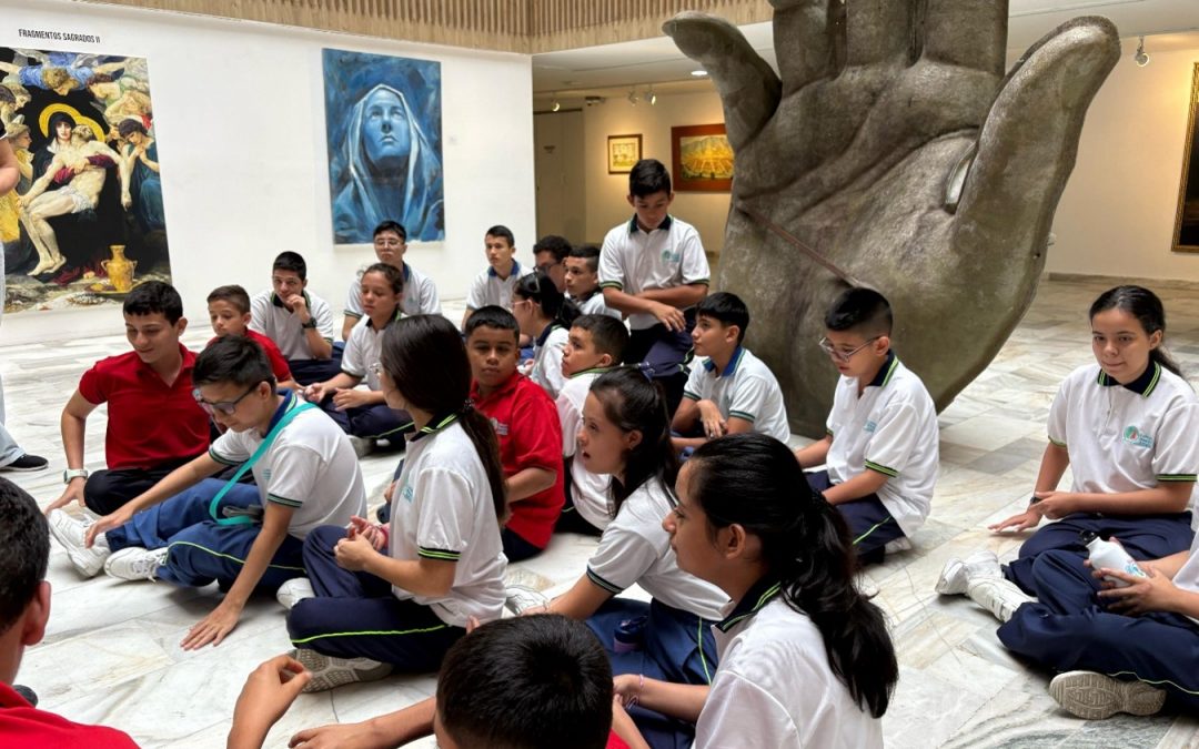 Con cine, literatura y sonrisas avanza la Semana de las Letras en la Biblioteca Pública Gabriel Turbay