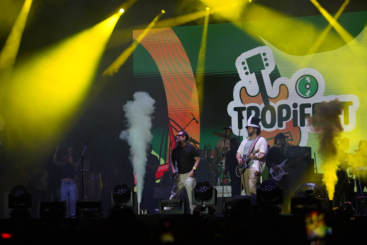 Más de 10.000 personas disfrutaron del Tropifest en una noche de música, alegría y convivencia en la Feria Bonita